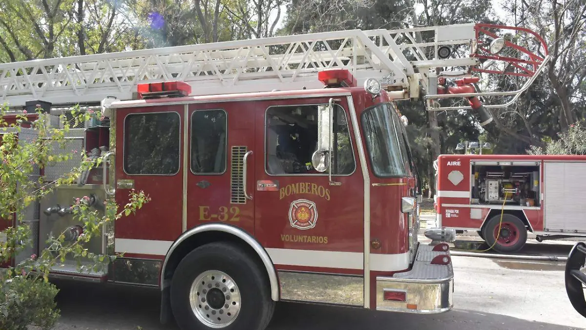 camion de bomberos bombero 2